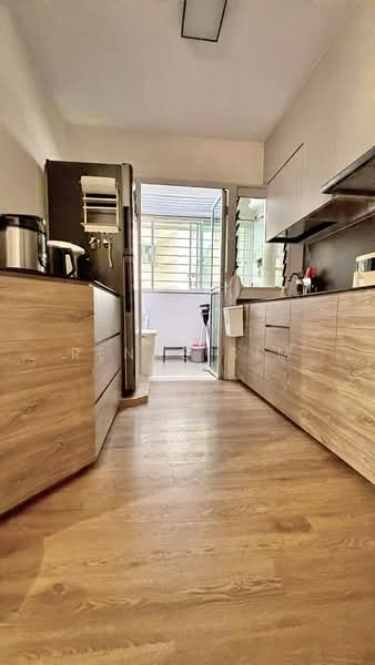 667A Punggol Drive, 667A Punggol Drive, 2 Bedrooms, 732 sqft, HDB Flat For Sale, by Renae Sim, 500234983 - Kitchen - PropertyGuru.com.sg
