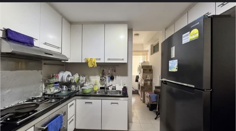 Ris Grandeur, 31 Elias Road, 2 Bedrooms, 1,066 sqft, Condominium For Sale, by Eileen Lau, 500234989 - Kitchen - PropertyGuru.com.sg