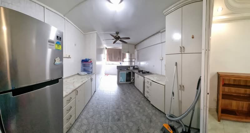 611 Clementi West Street 1, 611 Clementi West Street 1, 2 Bedrooms, 796 sqft, HDB Flat For Rent, by Amy Azyza, 500235010 - Kitchen - PropertyGuru.com.sg
