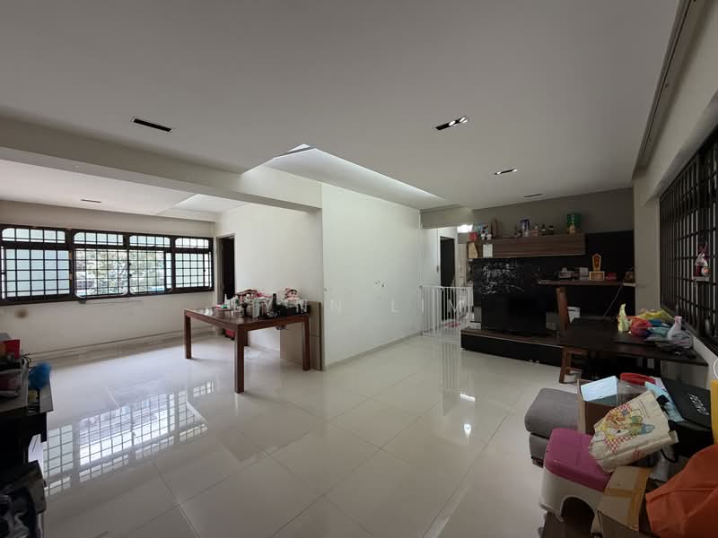 36 Jalan Rumah Tinggi, 36 Jalan Rumah Tinggi, 3 Bedrooms, 1,097 sqft, HDB Flat For Sale, by Lynn Lim, 500235019 - Living Room - PropertyGuru.com.sg