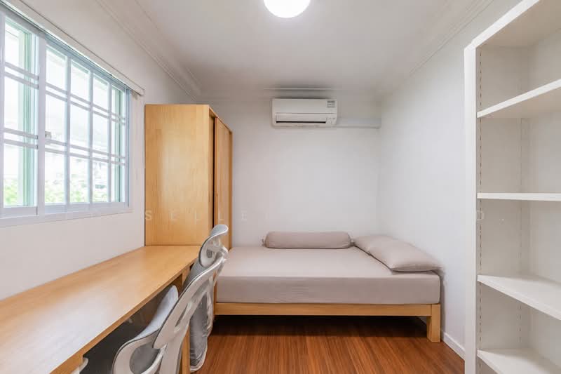 606 Ang Mo Kio Avenue 5, 606 Ang Mo Kio Avenue 5, 2 Bedrooms, 721 sqft, HDB Flat For Sale, by Elaine Wong, 500235025 - Bedroom - PropertyGuru.com.sg