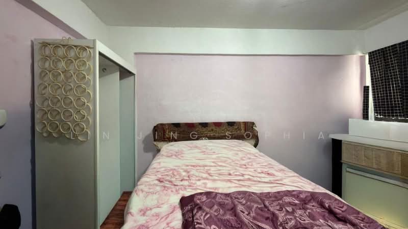 245 Jurong East Street 24, 245 Jurong East Street 24, 2 Bedrooms, 721 sqft, HDB Flat For Sale, by Lin Jing Sophia, 500235042 - Bedroom - PropertyGuru.com.sg