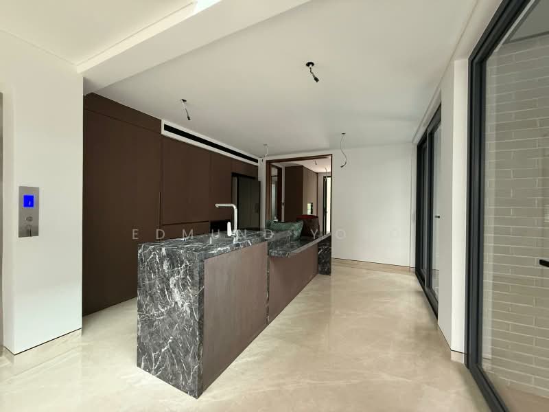DISTRICT 13 | BRADDELL HEIGHTS ESTATE | Brand New FREEHOLD 2.5 Storey Bungalow, Braddell Heights Estate, 6 Bedrooms, 8,969 sqft, Detached House For Sale, by Edmund Yong, 500235045 - Kitchen - PropertyGuru.com.sg