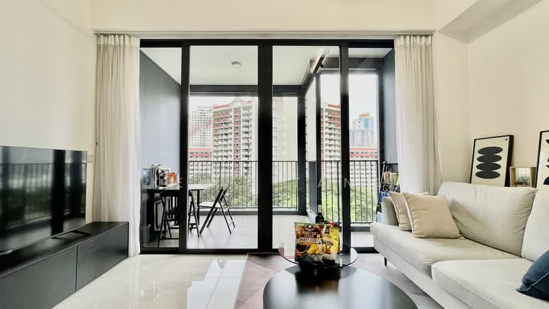 Gem Residences, , 3 Bedrooms, 936 sqft, Condominium For Sale, by Kevin Tang, 500235046 - Living Room - PropertyGuru.com.sg