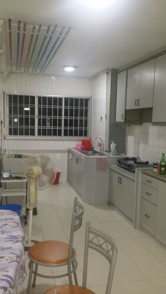 894A Tampines Street 81, 894A Tampines Street 81, 2 Bedrooms, 735 sqft, HDB Flat For Rent, by Raj ., 500235053 - Kitchen - PropertyGuru.com.sg