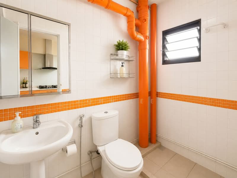 262D Compassvale Street, 262D Compassvale Street, 3 Bedrooms, 1,184 sqft, HDB Flat For Sale, by John Lee, 500235055 - Bathroom - PropertyGuru.com.sg