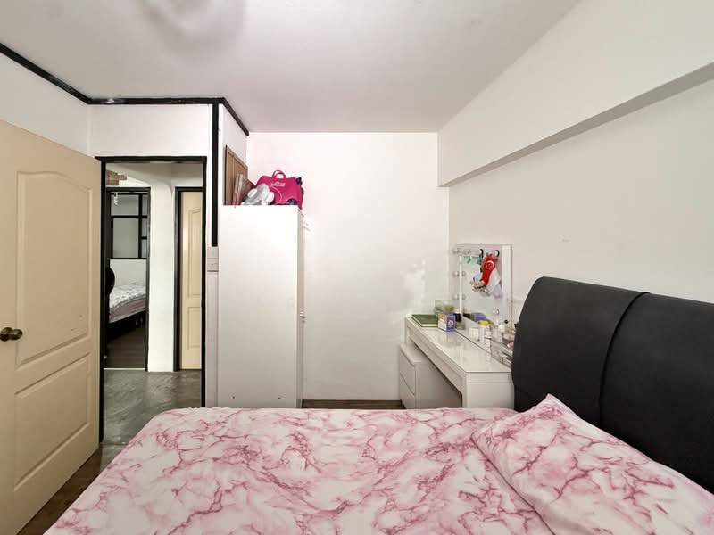 635 Yishun Street 61, 635 Yishun Street 61, 3 Bedrooms, 904 sqft, HDB Flat For Sale, by Farihin ., 500235057 - Bedroom - PropertyGuru.com.sg