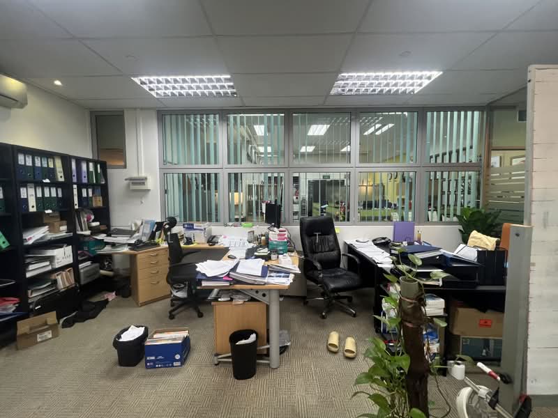 First Centre, 50 Serangoon North Avenue 4, 1,561 sqft, Light Industrial (B1) For Sale, by Lexus Teo, 500235060 - CommercialGuru.com.sg
