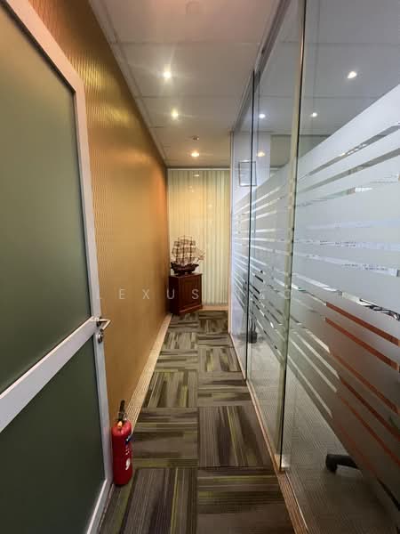 First Centre, 50 Serangoon North Avenue 4, 1,561 sqft, Light Industrial (B1) For Sale, by Lexus Teo, 500235060 - CommercialGuru.com.sg