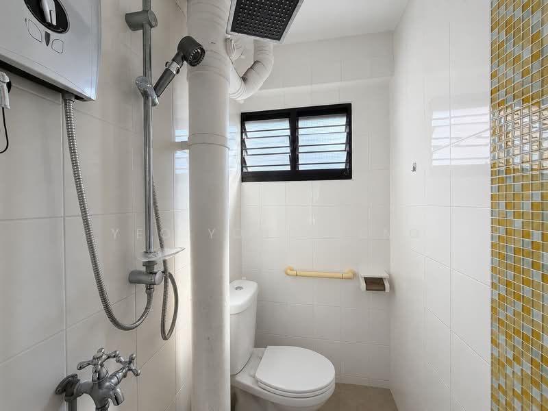 276 Yishun Street 22, 276 Yishun Street 22, Sembawang / Yishun, 3 Bedrooms, 904 sqft, HDB Flat For Rent, by Yeo Yong Peng, 500235069 - Bathroom - PropertyGuru.com.sg