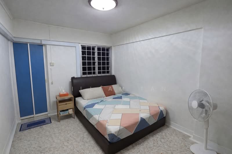 343 Clementi Avenue 5, 343 Clementi Avenue 5, 2 Bedrooms, 721 sqft, HDB Flat For Sale, by William Tan, 500235088 - Bedroom - PropertyGuru.com.sg