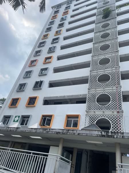 170 Stirling road, Stirling road, Alexandra / Commonwealth, 350 sqft, Mall Shop For Rent, by Daniel Ong, 500235102 - CommercialGuru.com.sg