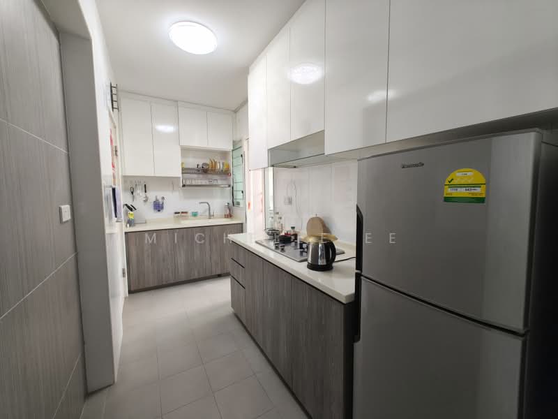 669B Edgefield Plains, 669B Edgefield Plains, Hougang / Punggol / Sengkang, 2 Bedrooms, 732 sqft, HDB Flat For Sale, by Michelle Ee, 500235109 - Kitchen - PropertyGuru.com.sg