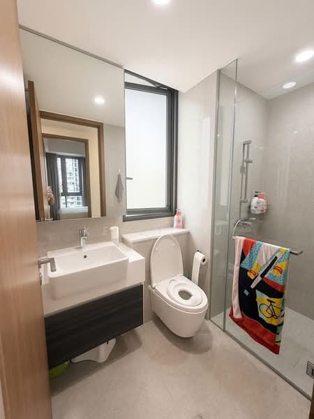 Parc Botannia, 10 Fernvale Street, 3 Bedrooms, 969 sqft, Condominium For Sale, by Kelly Wu, 500235111 - Bathroom - PropertyGuru.com.sg