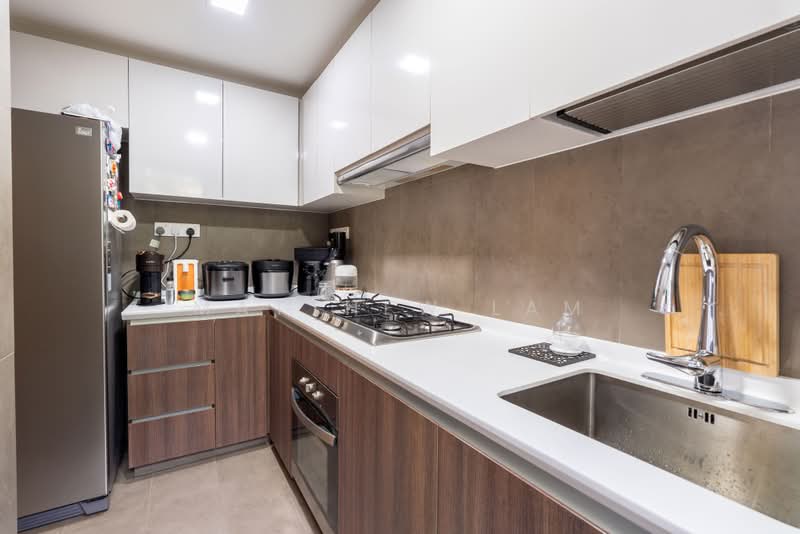 Parc Olympia, 60 Flora Drive, 3 Bedrooms, 1,453 sqft, Condominium For Sale, by Matthew Lam, 500235116 - Kitchen - PropertyGuru.com.sg