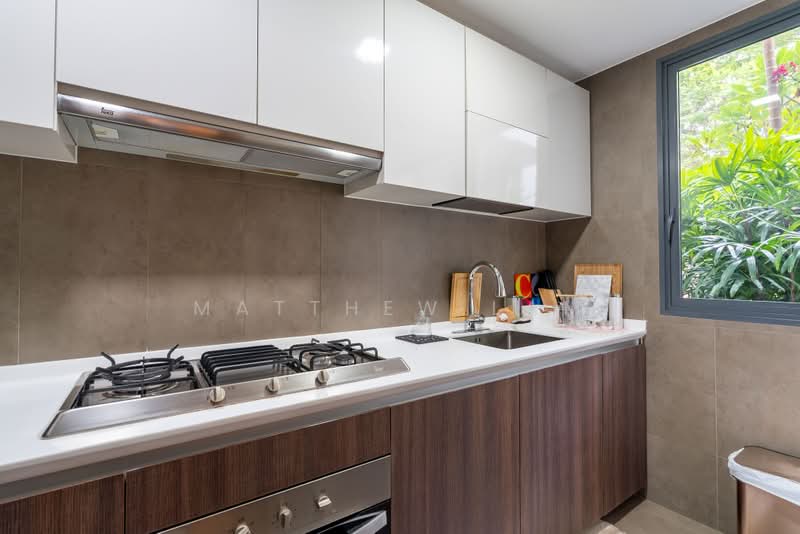 Parc Olympia, 60 Flora Drive, 3 Bedrooms, 1,453 sqft, Condominium For Sale, by Matthew Lam, 500235116 - Kitchen - PropertyGuru.com.sg