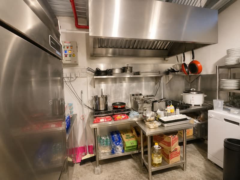 Sims Urban Oasis, 14 Sims Drive, 900 sqft, Food & Beverage For Rent, by Shermaine Koh, 500235120 - Kitchen - CommercialGuru.com.sg