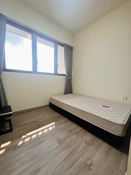 Riverfront Residences, 49 Hougang Avenue 7, Hougang / Punggol / Sengkang, 3 Bedrooms, 872 sqft, Condominium For Rent, by Jet Lee, 500235128 - Common Bedroom 2 - PropertyGuru.com.sg
