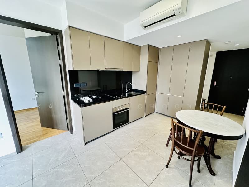 Park Colonial, 10 Woodleigh Lane, 2 Bedrooms, 635 sqft, Condominium For Rent, by Kar Loon Choong, 500235138 - Kitchen - PropertyGuru.com.sg