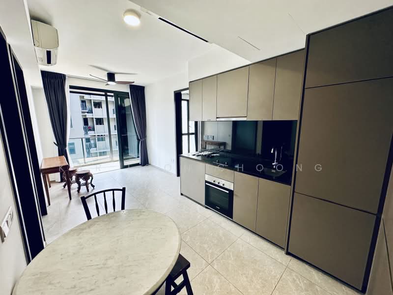 Park Colonial, 10 Woodleigh Lane, 2 Bedrooms, 635 sqft, Condominium For Rent, by Kar Loon Choong, 500235138 - Kitchen - PropertyGuru.com.sg