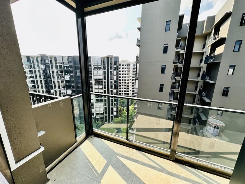 Park Colonial, 10 Woodleigh Lane, 2 Bedrooms, 635 sqft, Condominium For Rent, by Kar Loon Choong, 500235138 - Balcony - PropertyGuru.com.sg