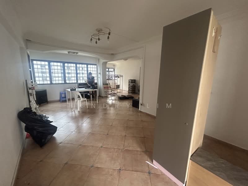 713 Woodlands Drive 70, 713 Woodlands Drive 70, 3 Bedrooms, 1,270 sqft, HDB Flat For Rent, by Hendry Lim, 500235140 - Living Room - PropertyGuru.com.sg