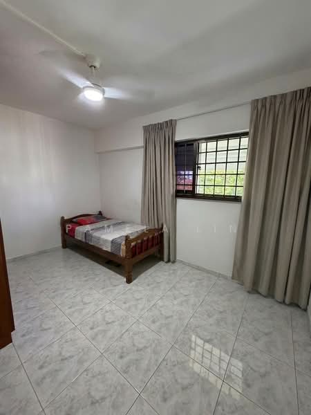 104 Bukit Purmei Road, 104 Bukit Purmei Road, 2 Bedrooms, 829 sqft, HDB Flat For Sale, by Pamela Lin, 500235149 - Current Common Room - PropertyGuru.com.sg