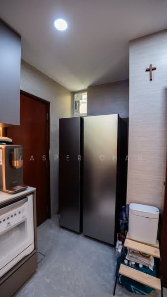 Cavendish Park, 18 Pine Grove, 3 Bedrooms, 1,227 sqft, Condominium For Sale, by Jasper Chan, 500235157 - Kitchen - PropertyGuru.com.sg