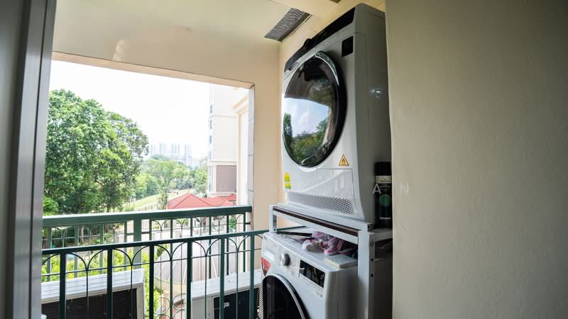 Cavendish Park, 18 Pine Grove, 3 Bedrooms, 1,227 sqft, Condominium For Sale, by Jasper Chan, 500235157 - Balcony - PropertyGuru.com.sg