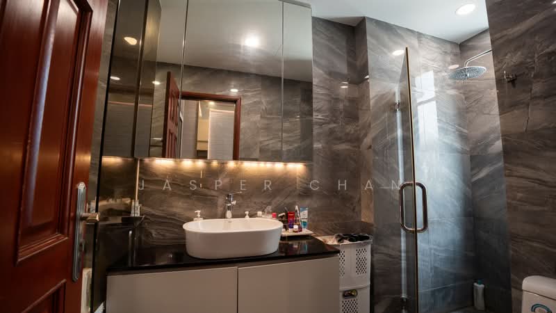 Cavendish Park, 18 Pine Grove, 3 Bedrooms, 1,227 sqft, Condominium For Sale, by Jasper Chan, 500235157 - Bathroom - PropertyGuru.com.sg