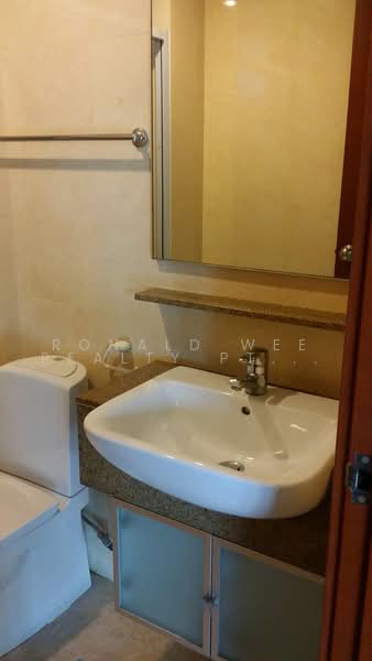 Cote D'Azur, 68 Marine Parade Road, 3 Bedrooms, 1,324 sqft, Condominium For Rent, by RUTH, 500235160 - Bathroom - PropertyGuru.com.sg