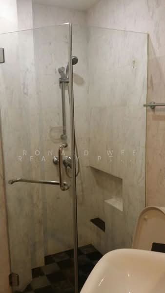 Cote D'Azur, 68 Marine Parade Road, 3 Bedrooms, 1,324 sqft, Condominium For Rent, by RUTH, 500235160 - Bathroom - PropertyGuru.com.sg