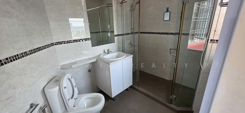 Boon Teck Towers, 41 Boon Teck Road, 3 Bedrooms, 1,658 sqft, Condominium For Sale, by RONALD, 500235163 - Bathroom - PropertyGuru.com.sg