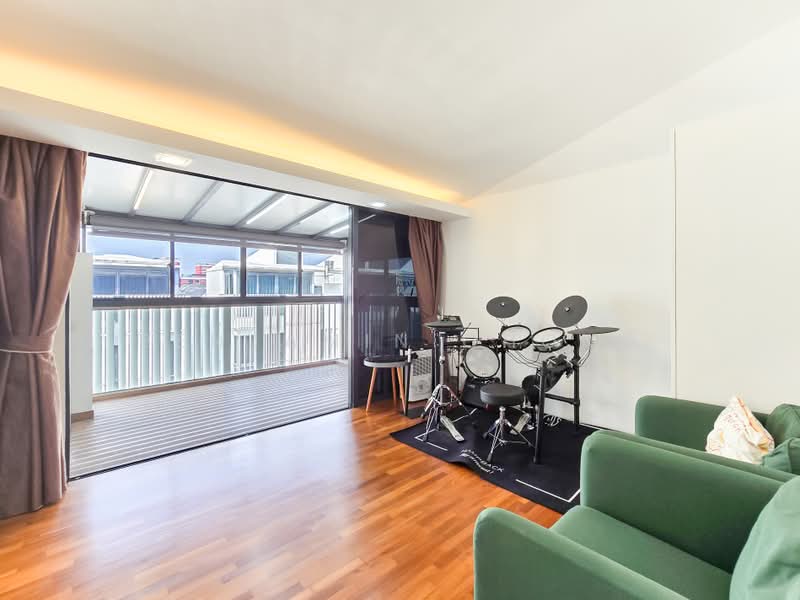 Ultra Rare! Double Volume Corner Terrace Cluster Landed, Surin Avenue, 5 Bedrooms, 4,939 sqft, Cluster House For Sale, by Benjamin Chong, 500235185 - Balcony - PropertyGuru.com.sg