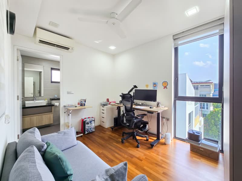 Ultra Rare! Double Volume Corner Terrace Cluster Landed, Surin Avenue, 5 Bedrooms, 4,939 sqft, Cluster House For Sale, by Benjamin Chong, 500235185 - Study - PropertyGuru.com.sg