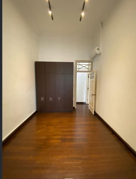 Townerville, McNair Road, 2 Bedrooms, 2,161 sqft, Conservation House For Rent, by Ray Lim, 500235186 - Bedroom  - PropertyGuru.com.sg
