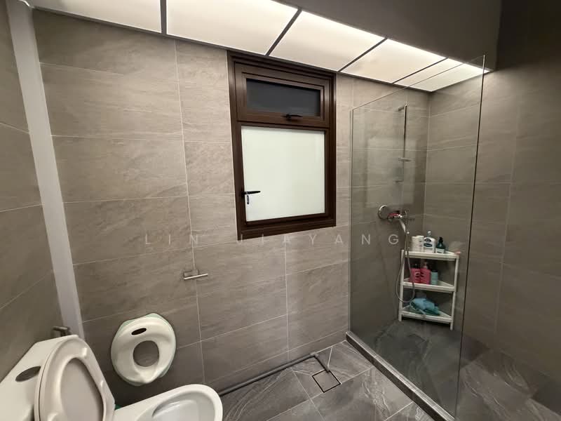 963A Tampines Street 96, 963A Tampines Street 96, Pasir Ris / Tampines, Room Rental, 250 sqft, HDB Flat For Rent, by Lin Jiayang, 500235209 - Bathroom - PropertyGuru.com.sg