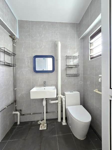 435 Bukit Panjang Ring Road, 435 Bukit Panjang Ring Road, 3 Bedrooms, 904 sqft, HDB Flat For Sale, by Jasmine Toh, 500235224 - Bathroom - PropertyGuru.com.sg
