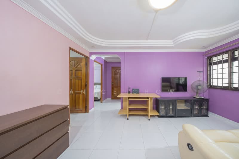 611 Woodlands Ring Road, 611 Woodlands Ring Road, Admiralty / Woodlands, 3 Bedrooms, 1,087 sqft, HDB Flat For Sale, by Canice Chow, 500235229 - Living Room - PropertyGuru.com.sg