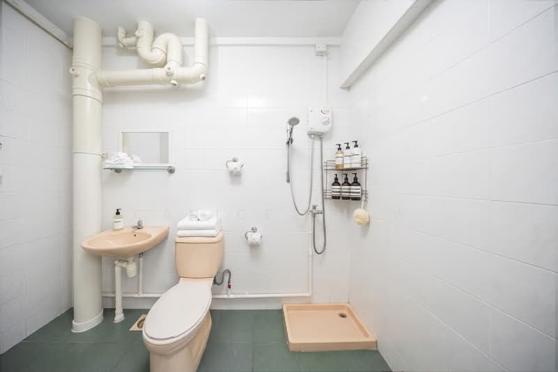 611 Woodlands Ring Road, 611 Woodlands Ring Road, Admiralty / Woodlands, 3 Bedrooms, 1,087 sqft, HDB Flat For Sale, by Canice Chow, 500235229 - Bathroom - PropertyGuru.com.sg