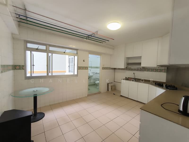 510 Pasir Ris Street 52, 510 Pasir Ris Street 52, 4 Bedrooms, 1,572 sqft, HDB Flat For Sale, by Chanelle K Noor, 500235239 - Kitchen - PropertyGuru.com.sg
