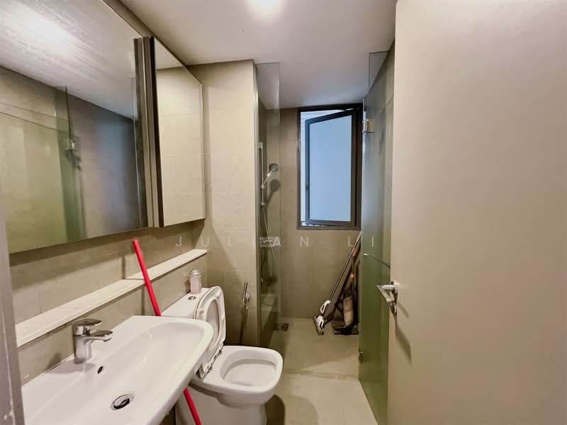 Riversails, 14 Upper Serangoon Crescent, 2 Bedrooms, 882 sqft, Condominium For Rent, by Julian Li, 500235245 - Bathroom - PropertyGuru.com.sg
