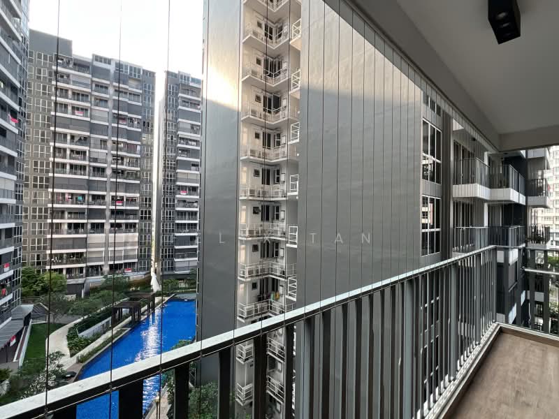 Heron Bay, Upper Serangoon View, 3 Bedrooms, 1,033 sqft, Condominium For Rent, by Felix Tan, 500235250 - Balcony - PropertyGuru.com.sg