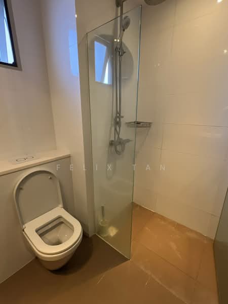Heron Bay, Upper Serangoon View, 3 Bedrooms, 1,033 sqft, Condominium For Rent, by Felix Tan, 500235250 - Bathroom - PropertyGuru.com.sg