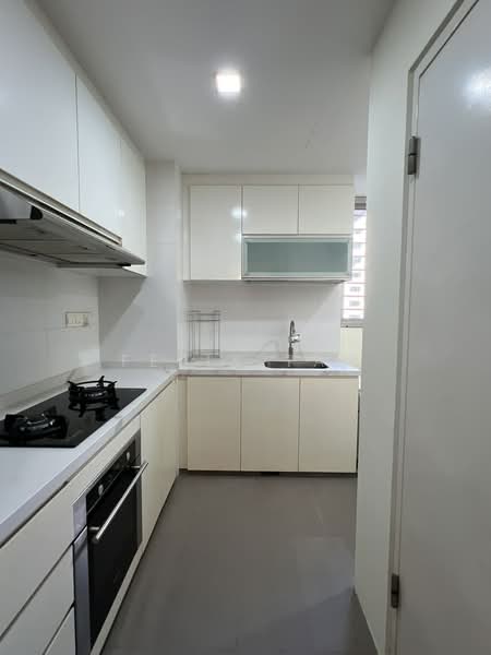 Heron Bay, Upper Serangoon View, 3 Bedrooms, 1,033 sqft, Condominium For Rent, by Felix Tan, 500235250 - Kitchen - PropertyGuru.com.sg