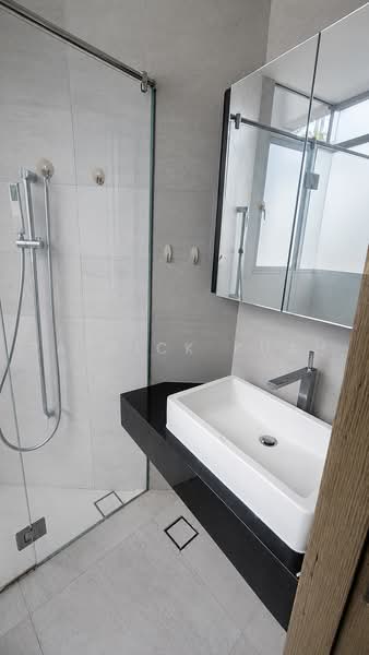 16 @ Amber, 16 Amber Road, 2 Bedrooms, 667 sqft, Apartment For Sale, by Patrick Kuah, 500235267 - Bathroom - PropertyGuru.com.sg