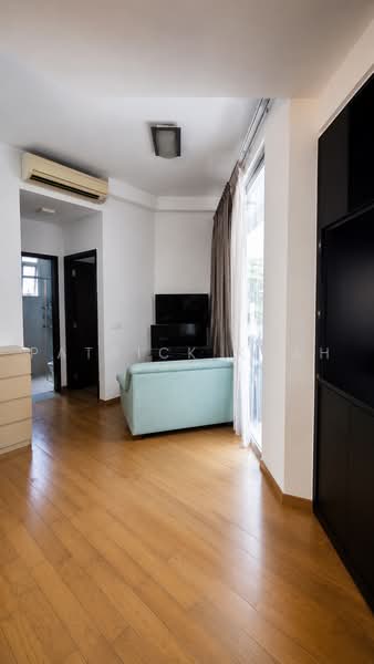 16 @ Amber, 16 Amber Road, 2 Bedrooms, 667 sqft, Apartment For Sale, by Patrick Kuah, 500235267 - Living Room - PropertyGuru.com.sg