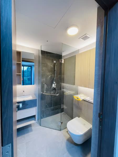Orchard Sophia, 128 Sophia Road, 2 Bedrooms, 592 sqft, Condominium For Rent, by Dylan Chan, 500235271 - Bathroom - PropertyGuru.com.sg