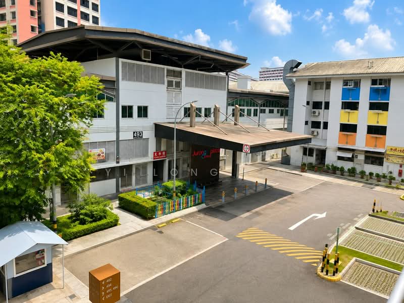 492 Jurong West Street 41, 492 Jurong West Street 41, 2 Bedrooms, 689 sqft, HDB Flat For Sale, by Yi Long Lim, 500235274 - Exterior - PropertyGuru.com.sg