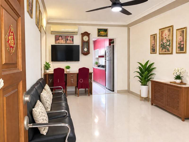 492 Jurong West Street 41, 492 Jurong West Street 41, Boon Lay / Jurong / Tuas, 2 Bedrooms, 689 sqft, HDB Flat For Sale, by Yi Long Lim, 500235274 - Living Room - PropertyGuru.com.sg